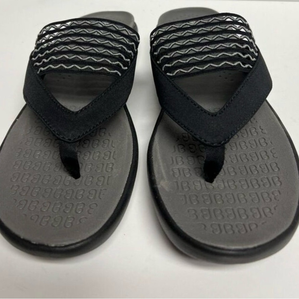Bzees Black and Gray Sandals - Picture 3 of 4